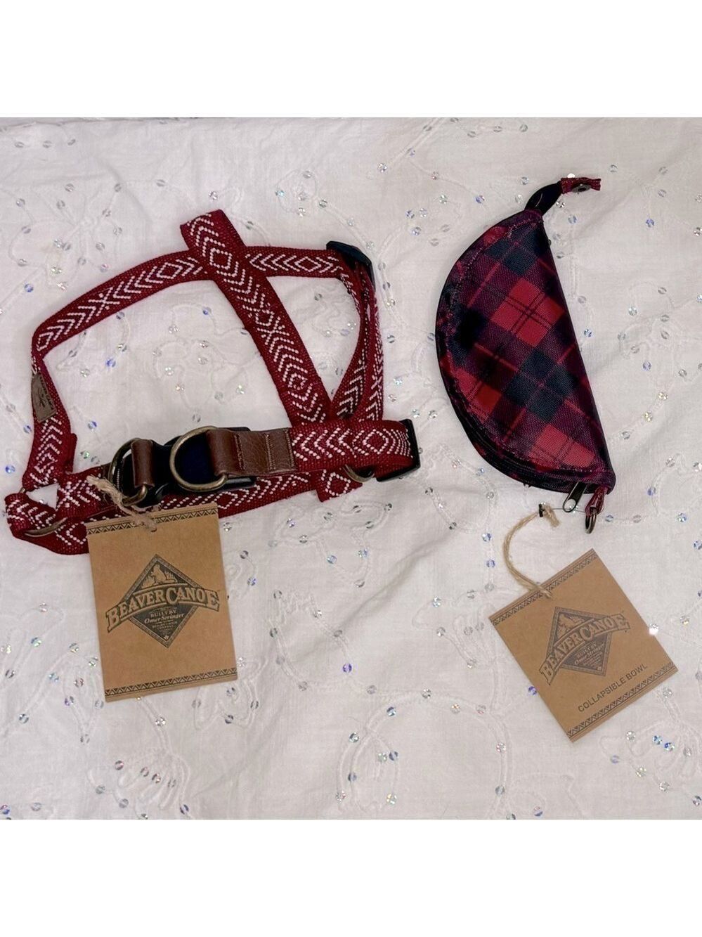 NWT Beaver Canoe (Roots) Dog Harnass (M) Step-In Top Loop + Collapsable Bowl Red